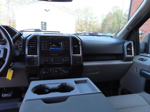 Used 2015 Ford F150 XLT w/ Equipment Group 301A Mid image 25