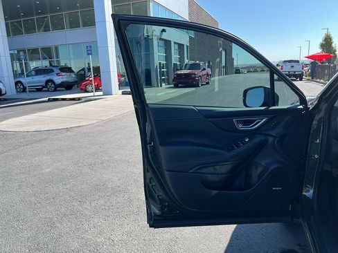 Used 2022 Subaru Forester Touring w/ Popular Package #2 AWD/4WD image 13