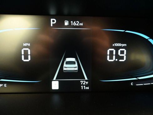 New 2026 Hyundai Elantra Sport FWD image 14