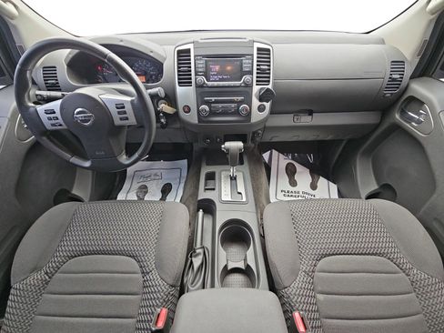 Used 2017 Nissan Frontier SV RWD image 9