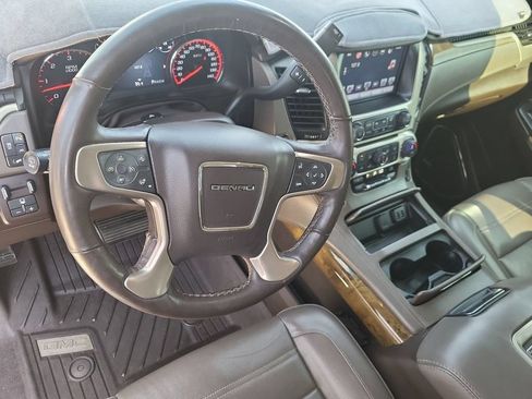 Used 2016 GMC Yukon Denali w/ Open Road Package AWD/4WD image 16