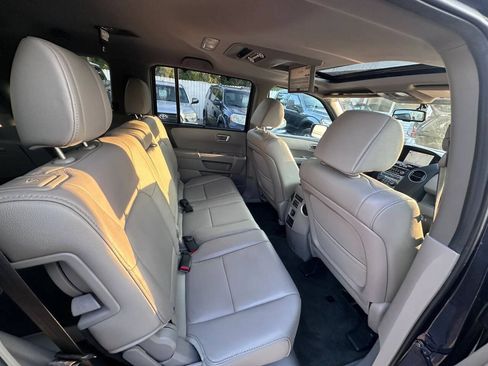 Used 2014 Honda Pilot Touring image 11