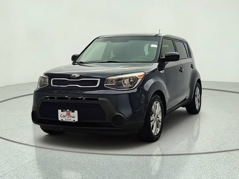 Used 2015 Kia Soul + FWD image 2