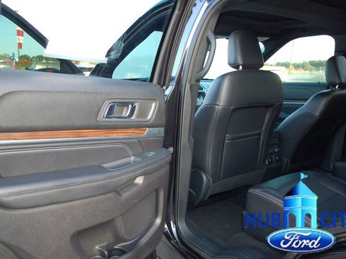 Used 2019 Ford Explorer Limited w/ Ford Safe & Smart Package AWD/4WD image 13