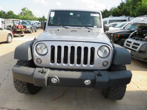Used 2014 Jeep Wrangler Unlimited Sport w/ Quick Order Package 24S AWD/4WD image 2