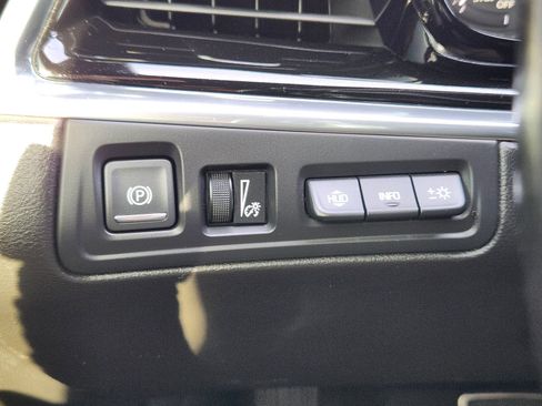 Used 2020 Cadillac XT6 Sport AWD/4WD image 19