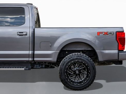 Used 2021 Ford F250 Lariat w/ Lariat Ultimate Package image 11