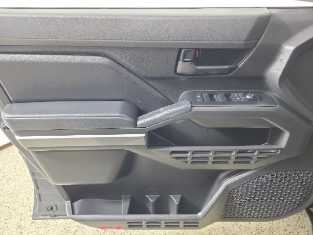 Used 2024 Toyota Tacoma SR5 AWD/4WD image 21