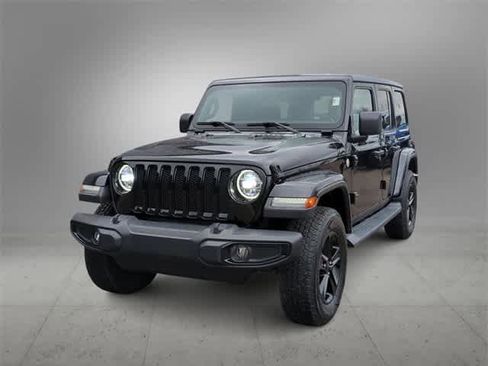 Used 2019 Jeep Wrangler Unlimited Sahara image 4