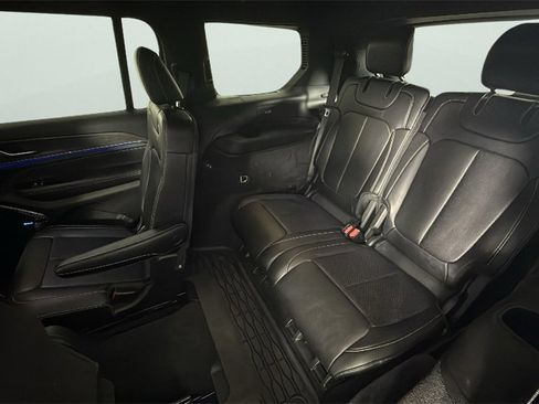 Used 2023 Jeep Grand Cherokee L Overland image 27