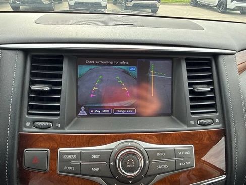 Used 2017 INFINITI QX80 4WD w/ Deluxe Technology Package image 10