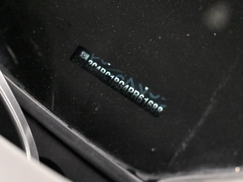 Used 2023 Chrysler Pacifica Touring-L w/ Uconnect Theater Family Group FWD image 62