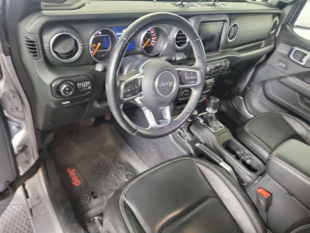 Used 2020 Jeep Gladiator Overland AWD/4WD image 11