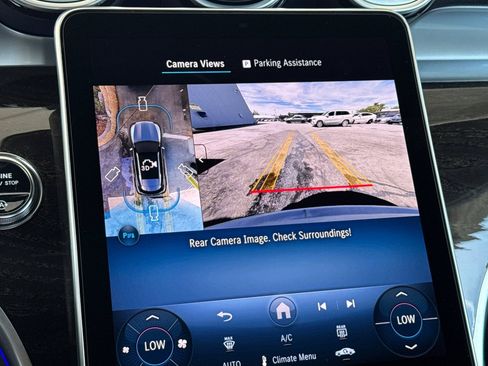 Used 2025 Mercedes-Benz GLC 300 4MATIC image 20