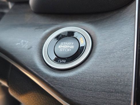 New 2025 Jeep Grand Cherokee Limited w/ Luxury Tech Group II image 33