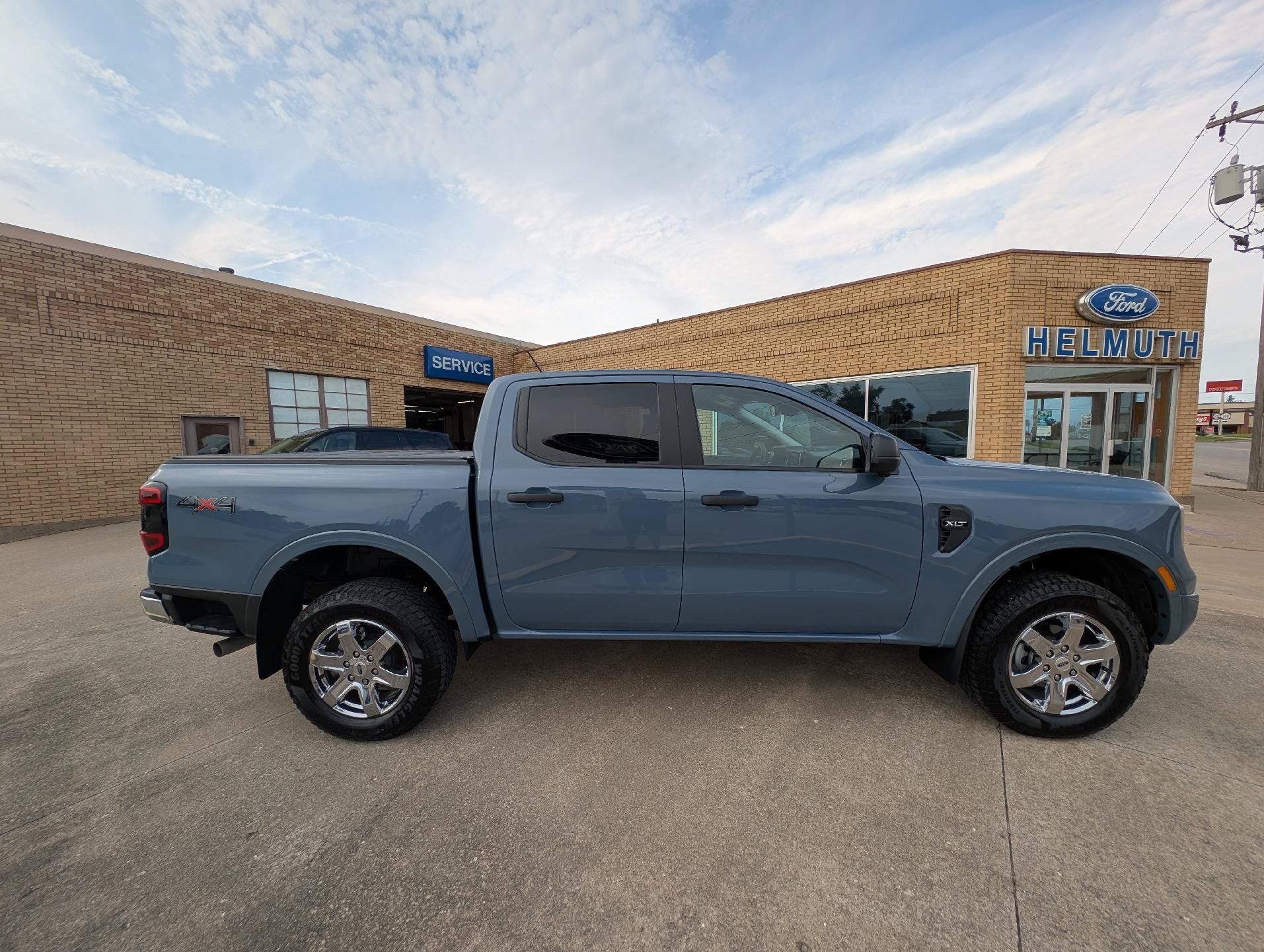 Used 2025 Ford Ranger XLT w/ Technology Package AWD/4WD image 5
