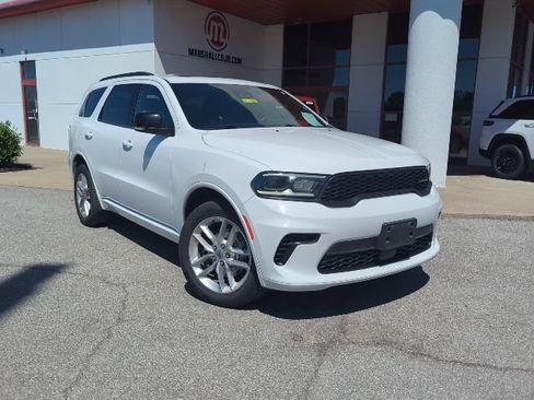 Used 2024 Dodge Durango GT AWD/4WD image 3