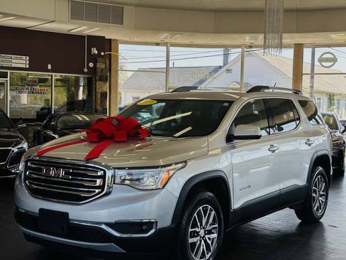 Used 2019 GMC Acadia SLE FWD image 20