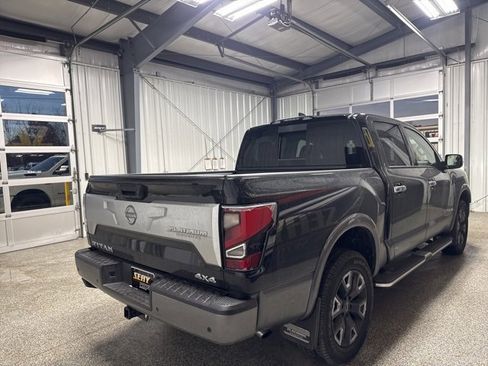 Used 2023 Nissan Titan Platinum Reserve w/ Moonroof Package image 18