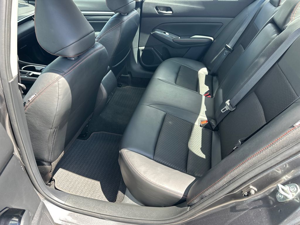 Used 2025 Nissan Altima 2.5 SR FWD image 20