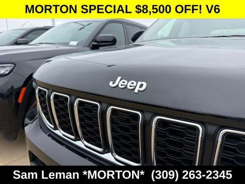 New 2025 Jeep Grand Cherokee L Laredo w/ Luxury Tech Group I AWD/4WD image 3