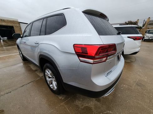 Used 2019 Volkswagen Atlas SE FWD image 3
