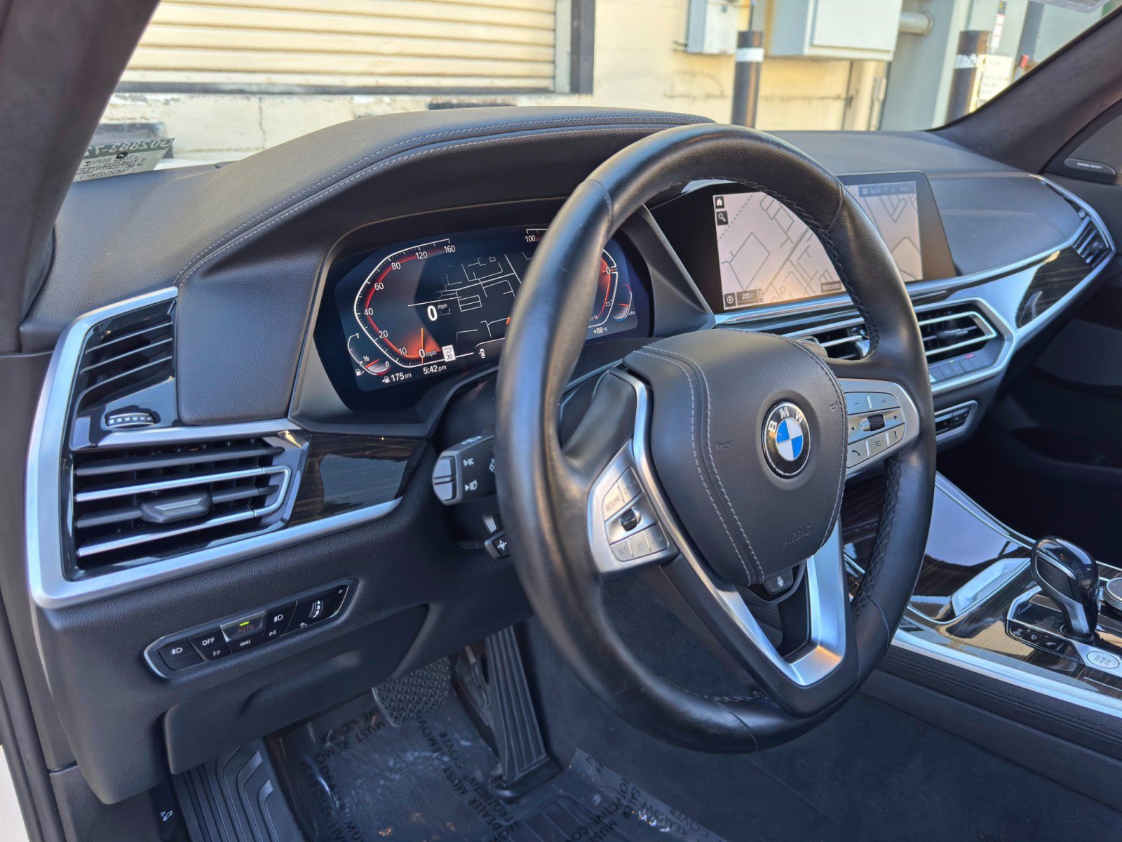Used 2021 BMW X7 xDrive40i w/ Premium Package AWD/4WD image 14