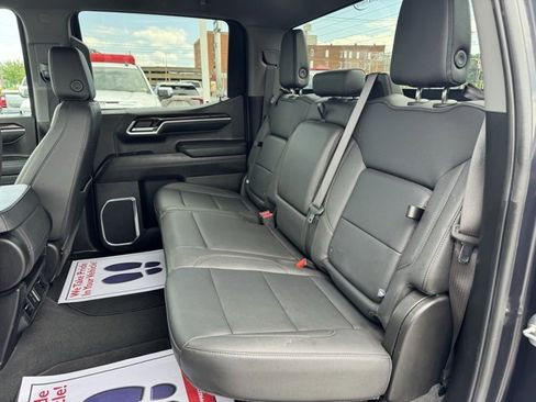 Certified 2024 GMC Sierra 1500 SLT image 10