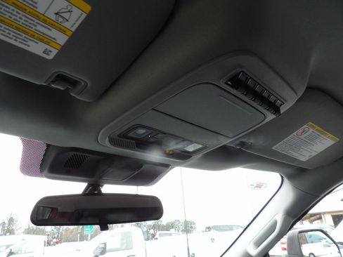 Used 2024 Ford F550 image 35