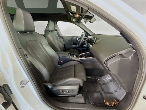Used 2025 BMW X3 xDrive30i w/ Convenience Package image 28
