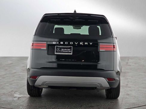 Used 2025 Land Rover Discovery S AWD/4WD image 4