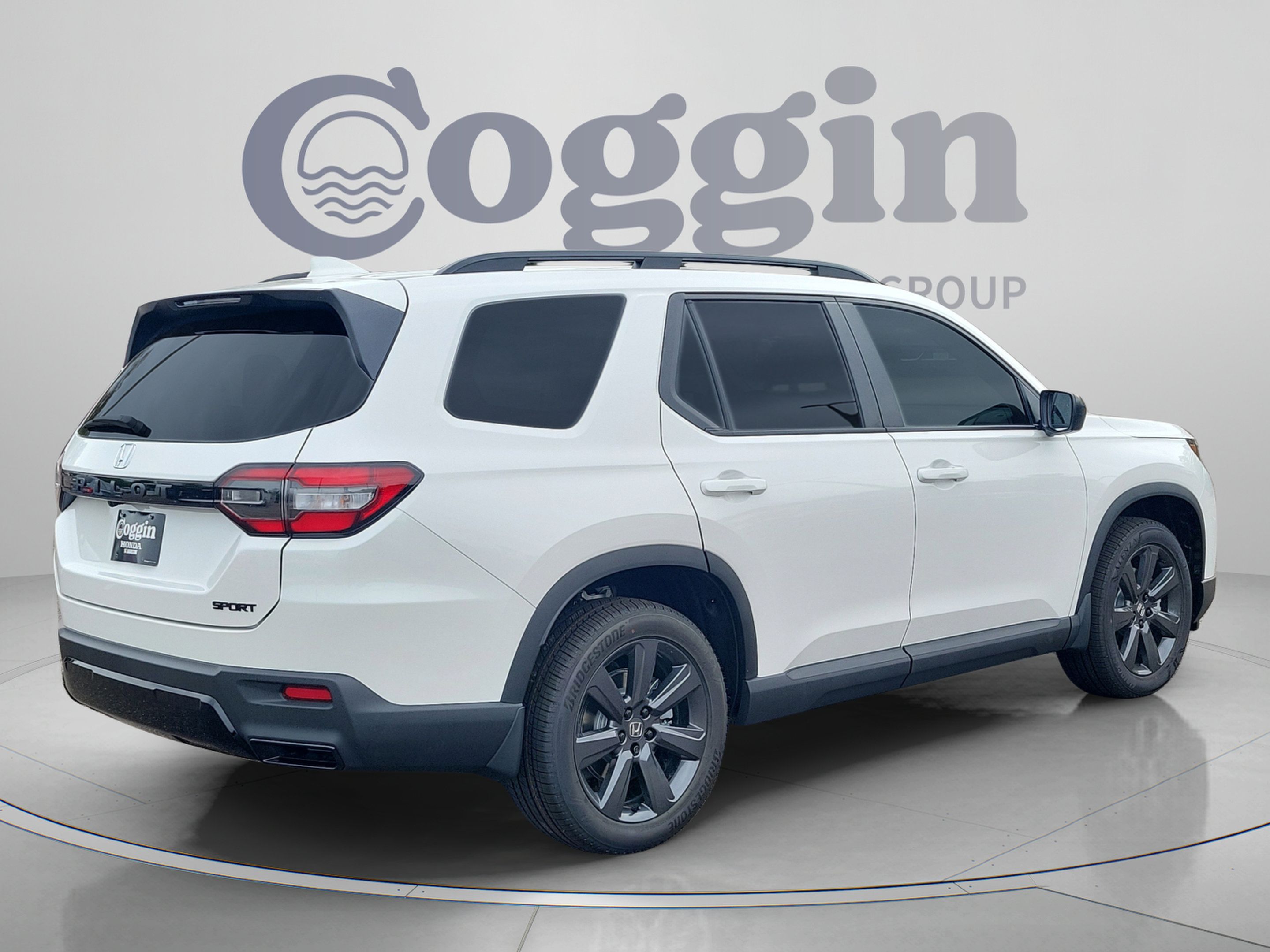 New 2026 Honda Pilot Sport image 5
