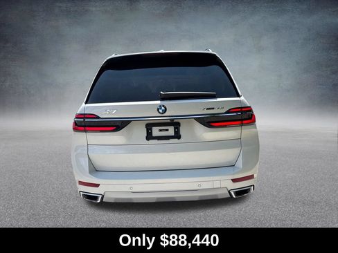 Used 2027 BMW X7 xDrive40i w/ Executive Package AWD/4WD image 5