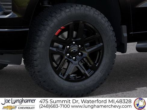 New 2026 Chevrolet Silverado 1500 RST w/ Redline Edition AWD/4WD image 9