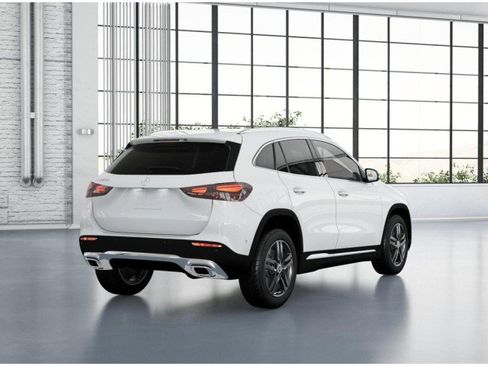 Used 2025 Mercedes-Benz GLA 250 image 33