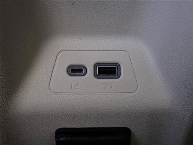 Used 2023 Buick Envision Avenir AWD/4WD image 12