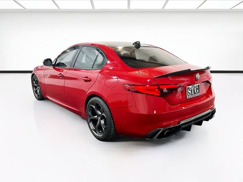 Used 2018 Alfa Romeo Giulia RWD image 6
