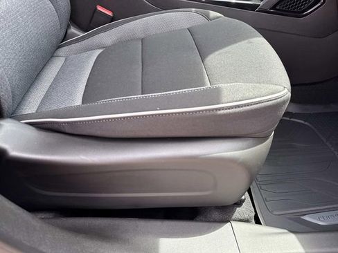 New 2026 Chevrolet TrailBlazer LT w/ Midnight Edition FWD image 30