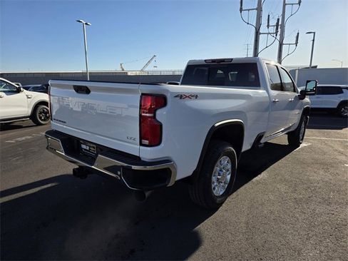 New 2026 Chevrolet Silverado 3500 LTZ w/ LTZ Premium Package image 4