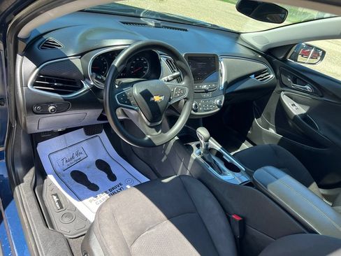 Used 2021 Chevrolet Malibu LT FWD image 21