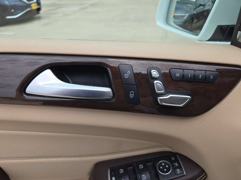 Used 2017 Mercedes-Benz GLE 350 image 13