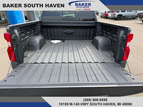 New 2026 Chevrolet Silverado 1500 High Country w/ Technology Package AWD/4WD image 8