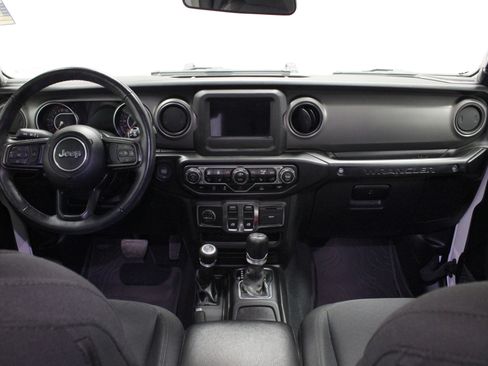 Used 2022 Jeep Wrangler Sport AWD/4WD image 16