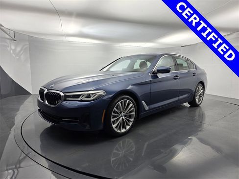 Used 2023 BMW 540i w/ Premium Package image 8