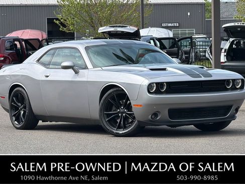Used 2016 Dodge Challenger SXT w/ Blacktop Package RWD image 1