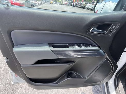 Used 2022 Chevrolet Colorado Z71 RWD image 18