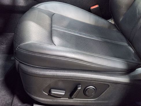 Used 2022 Kia Sorento SX image 45