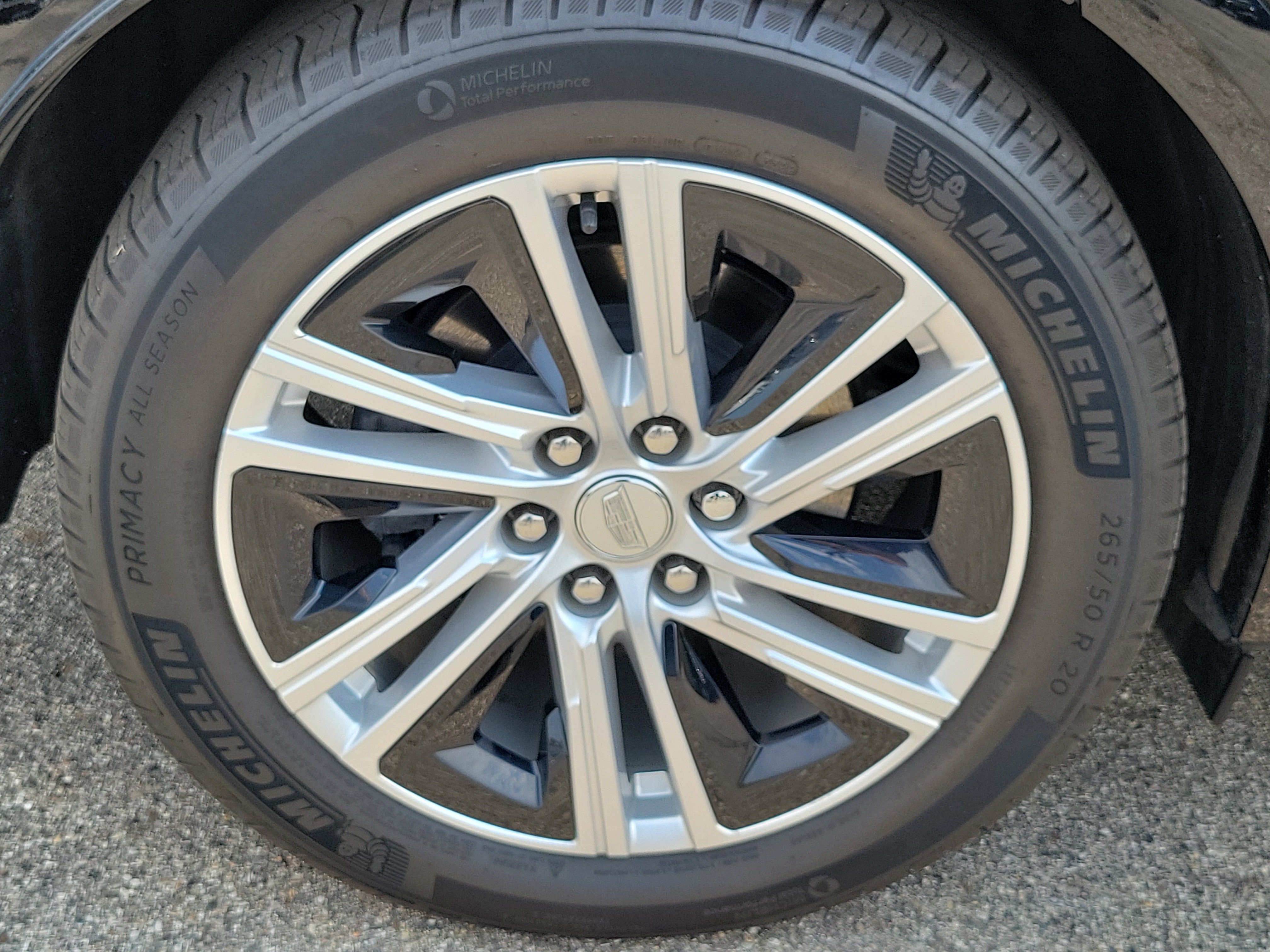Used 2024 Cadillac Lyriq Tech RWD image 5