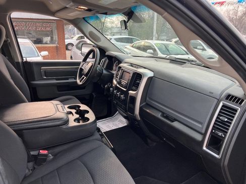 Used 2019 RAM 1500 Classic Warlock image 18