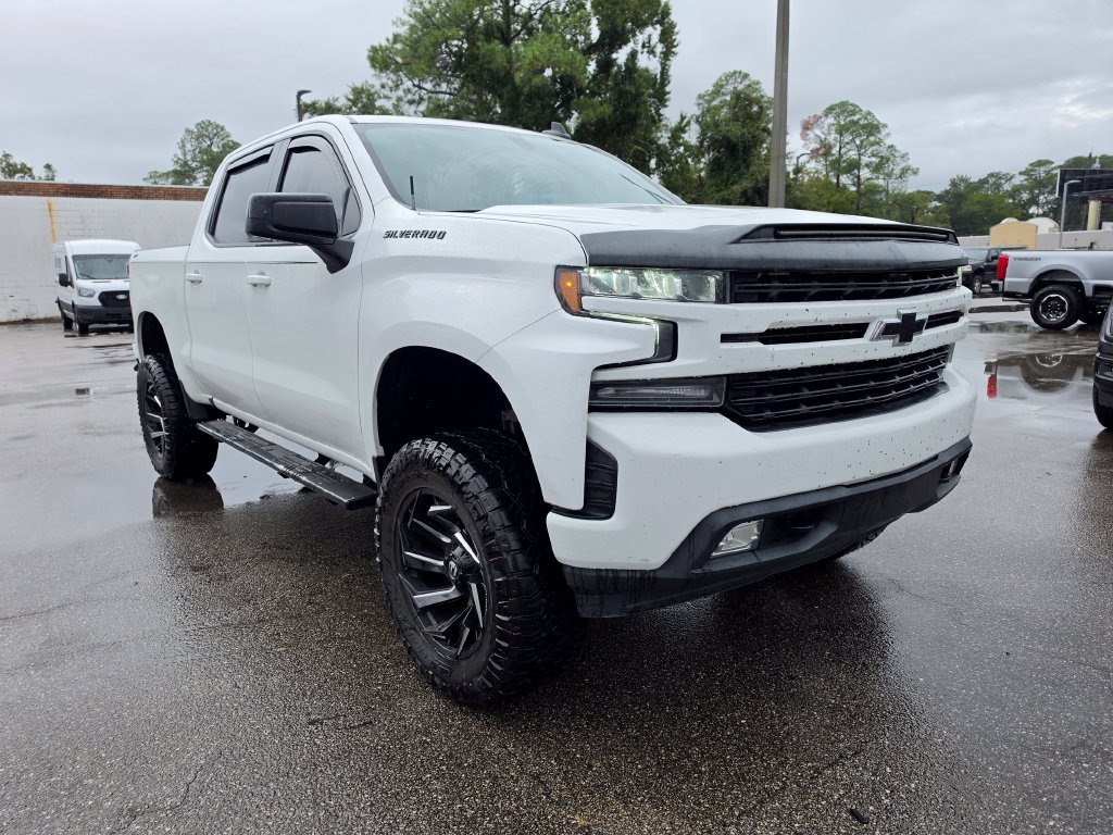 Used 2021 Chevrolet Silverado 1500 RST w/ Convenience Package II RWD image 2